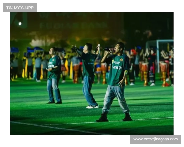 滇超联赛西双版纳队客场憾负,球迷远征支持创纪录 滇超联赛西双版纳队客场憾负,球迷远征支持创纪录